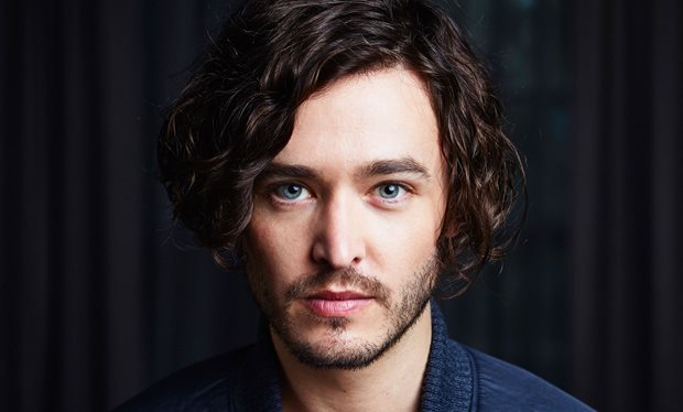 merlin_s_alexander_vlahos_really_wants_that_guest_role_in_doctor_who